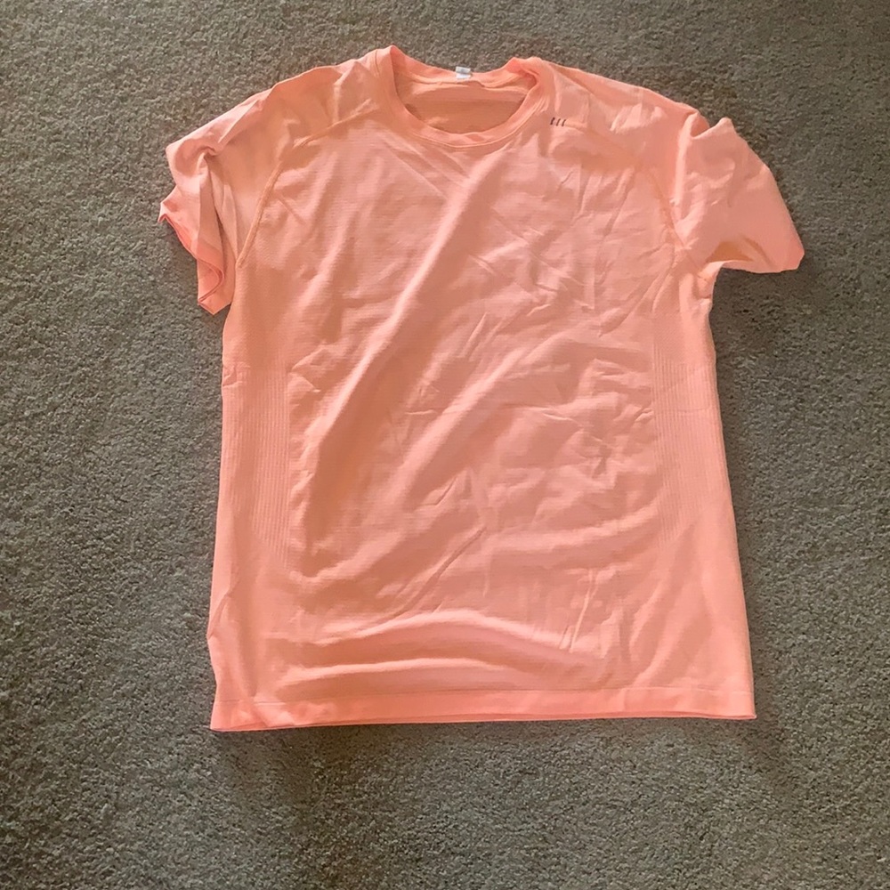 Men’s lulu lemon t shirts